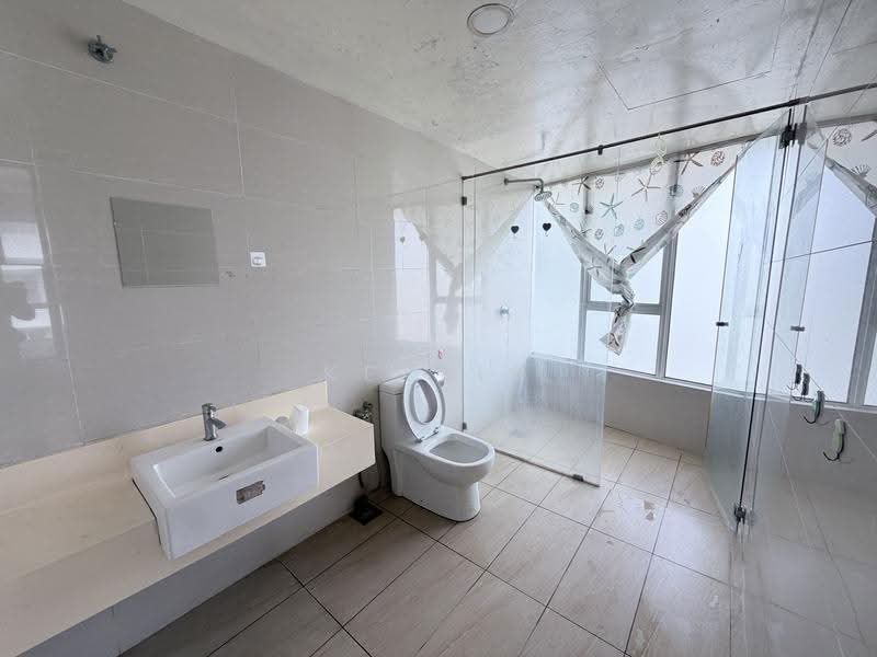 Kondominium untuk Disewa di Green Beverly Hills - Sky Bungalow - Kelvin Lim Kah Yik - Bathroom - PropertyGuru.com.my