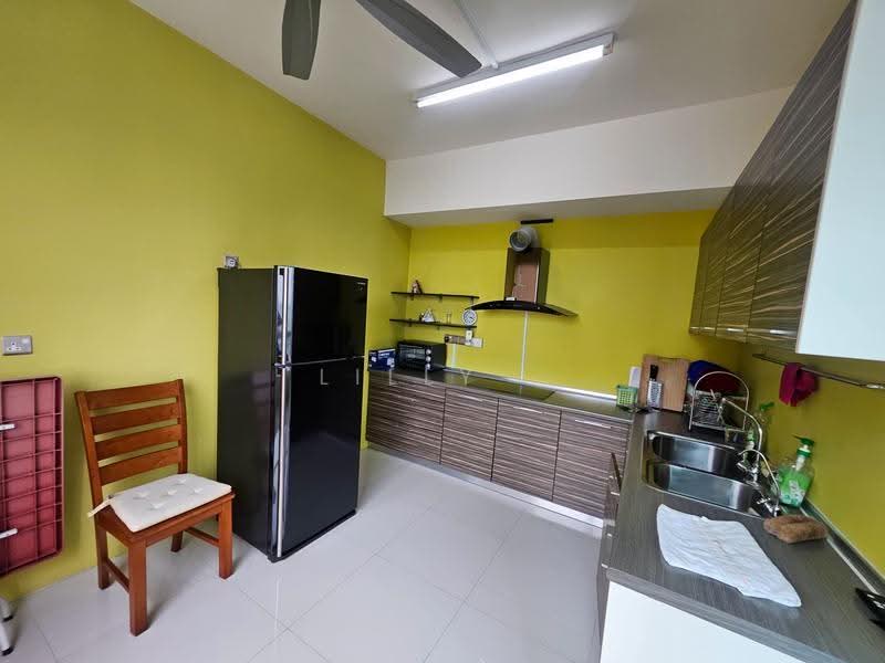 Condominium for Sale at Central Park condominium - Lilly . - Kitchen - PropertyGuru.com.my