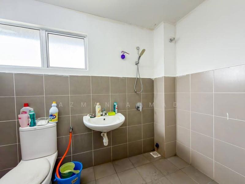 Rumah Teres 2-Tingkat untuk Dijual di Puncak Alam (Selangor) - Azman Ahmad - Bathroom - PropertyGuru.com.my