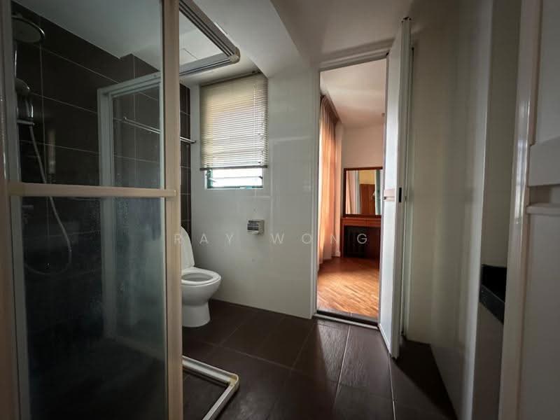 Condominium for Rent at The Straits View Condominium - Ray Wong - Bathroom - PropertyGuru.com.my