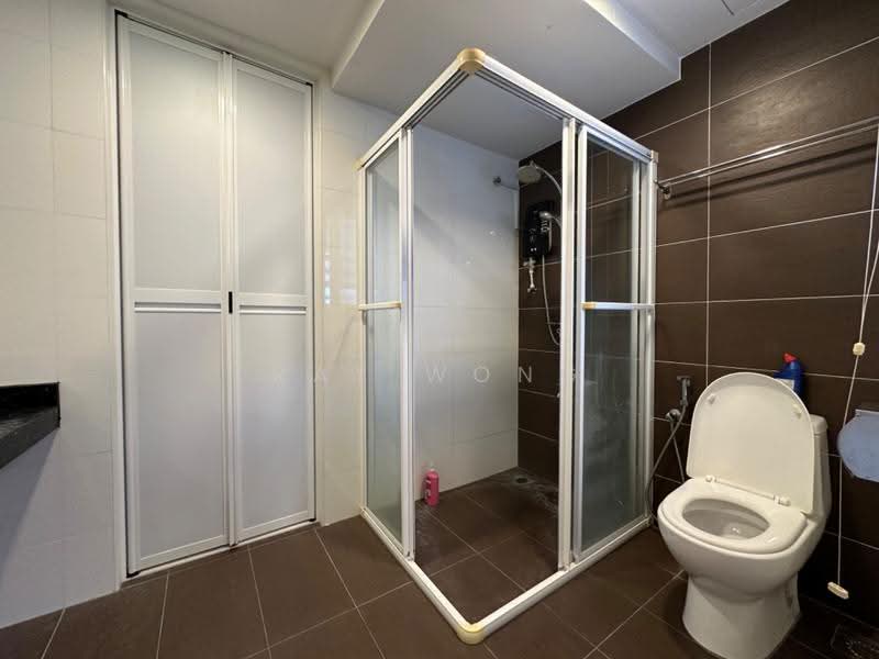 Condominium for Rent at The Straits View Condominium - Ray Wong - Bathroom - PropertyGuru.com.my
