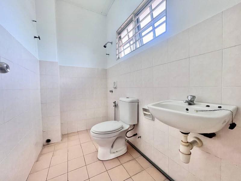 Semi-Detached House for Sale in Bandar Bukit Mahkota (Bangi) - Deeya Yusof - PropertyGuru.com.my