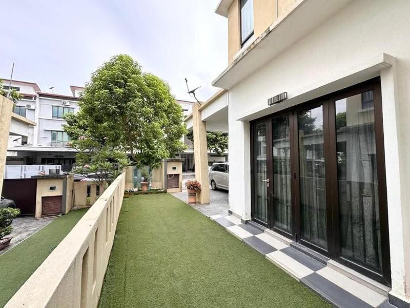 Rumah Berkembar untuk Dijual di Taman Tropika 2 (Kajang) - Adzura Zamedin - PropertyGuru.com.my
