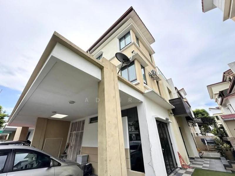 Rumah Berkembar untuk Dijual di Taman Tropika 2 (Kajang) - Adzura Zamedin - PropertyGuru.com.my