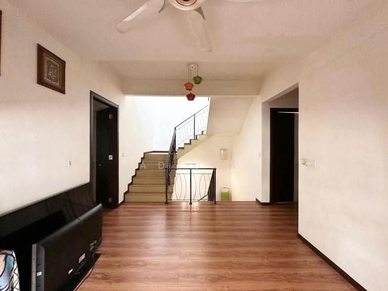Rumah Berkembar untuk Dijual di Taman Tropika 2 (Kajang) - Adzura Zamedin - PropertyGuru.com.my