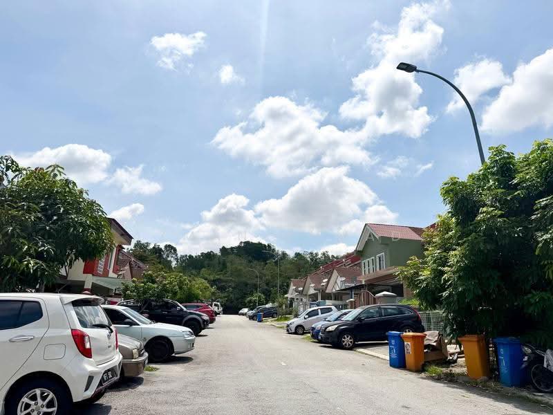 Rumah Teres 2-Tingkat untuk Dijual di Taman Subang Impian (Shah Alam) - Azman Ahmad - PropertyGuru.com.my