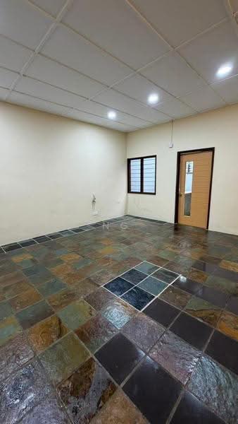Office for Rent in Batu Caves (Selangor) - Ng Moon Tsing - PropertyGuru.com.my