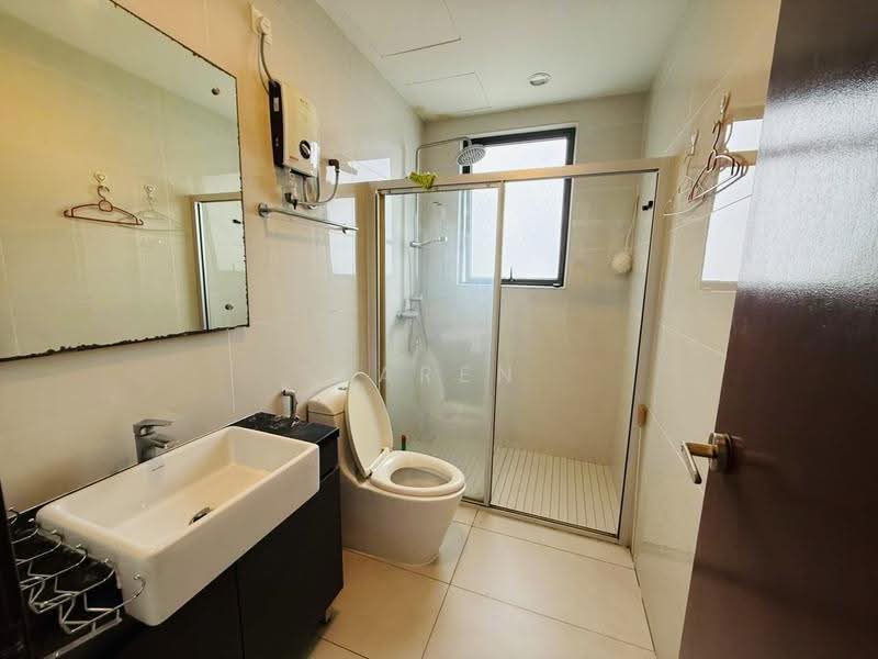 Condominium for Rent at Royal Strand @ Country Garden Danga Bay - Karen Yeo - PropertyGuru.com.my