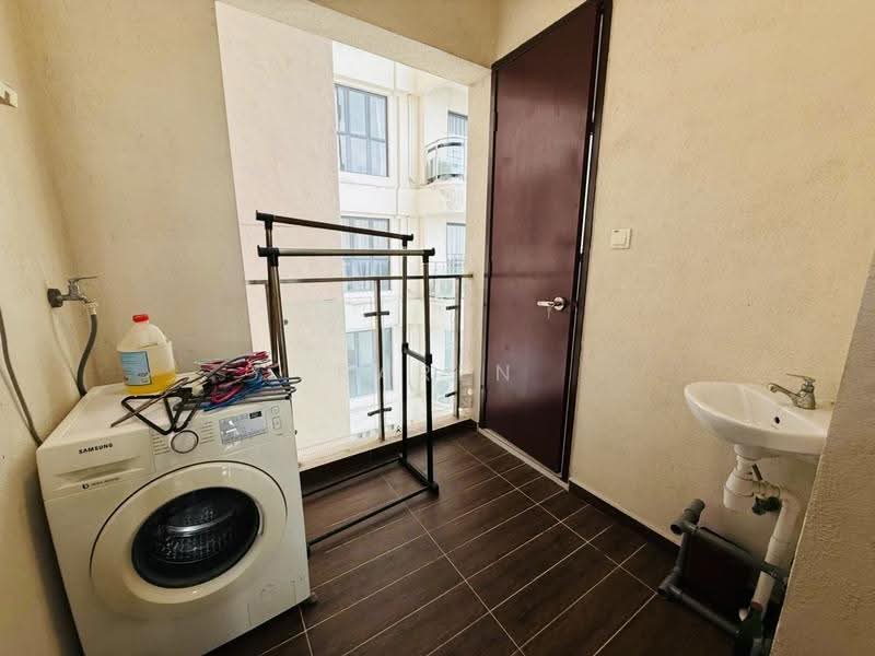 Condominium for Rent at Royal Strand @ Country Garden Danga Bay - Karen Yeo - PropertyGuru.com.my