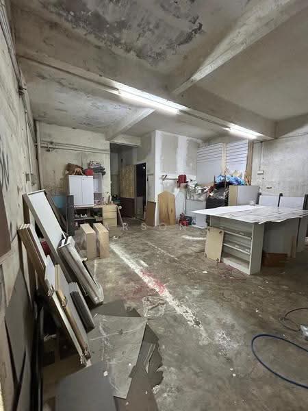 Shop for Sale in Taman Puteri Wangsa (Ulu Tiram) - Carson . - PropertyGuru.com.my