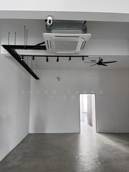 Shop / Office untuk Disewa di Austin Crest (Johor Bahru) - Sheng Cheng Tiew - Interior - PropertyGuru.com.my