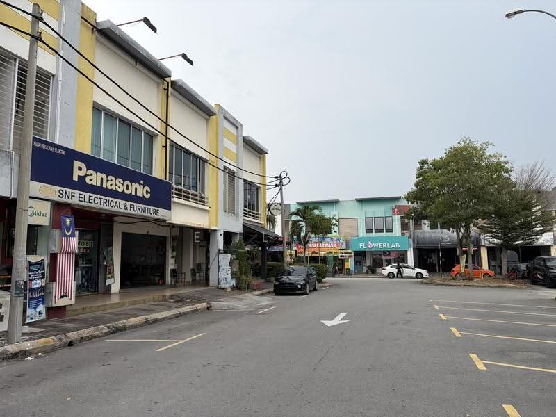 Kedai untuk Disewa di Saujana Utama (Puncak Alam) - Ee Liaw - PropertyGuru.com.my