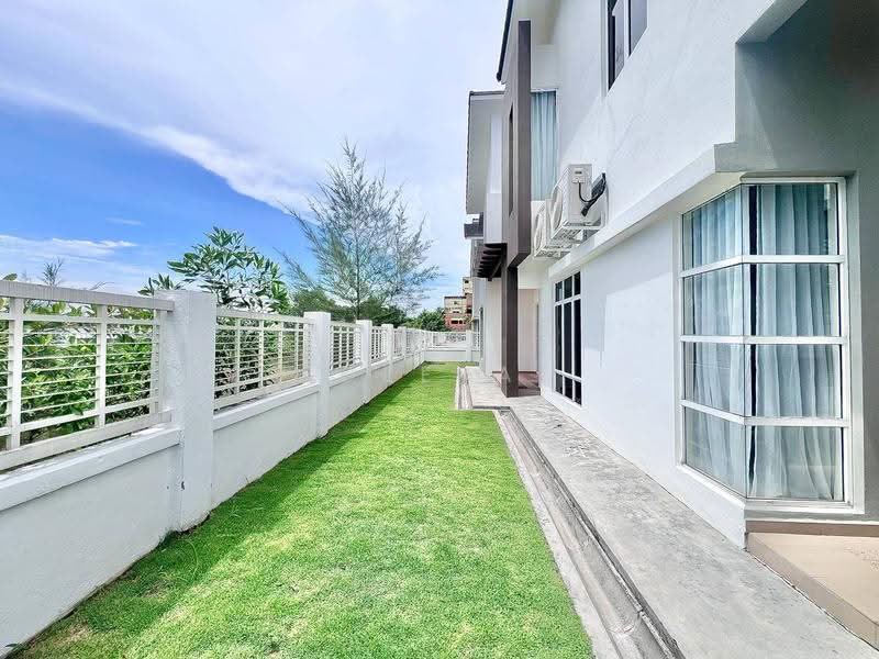 Rumah Berkembar untuk Dijual di D'Kayangan (Shah Alam) - Deeya Yusof - PropertyGuru.com.my