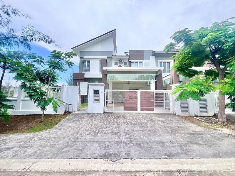 Rumah Berkembar untuk Dijual di D'Kayangan (Shah Alam) - Deeya Yusof - PropertyGuru.com.my