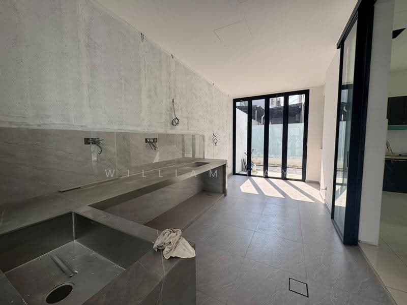 Semi-Detached House for Sale in Taman Seri Austin (Tebrau) - William Tay - Kitchen - PropertyGuru.com.my