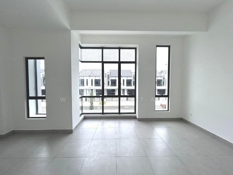 2-storey Terraced House for Sale in Setia Eco Cascadia (Tebrau) - William Tay - Living Room - PropertyGuru.com.my