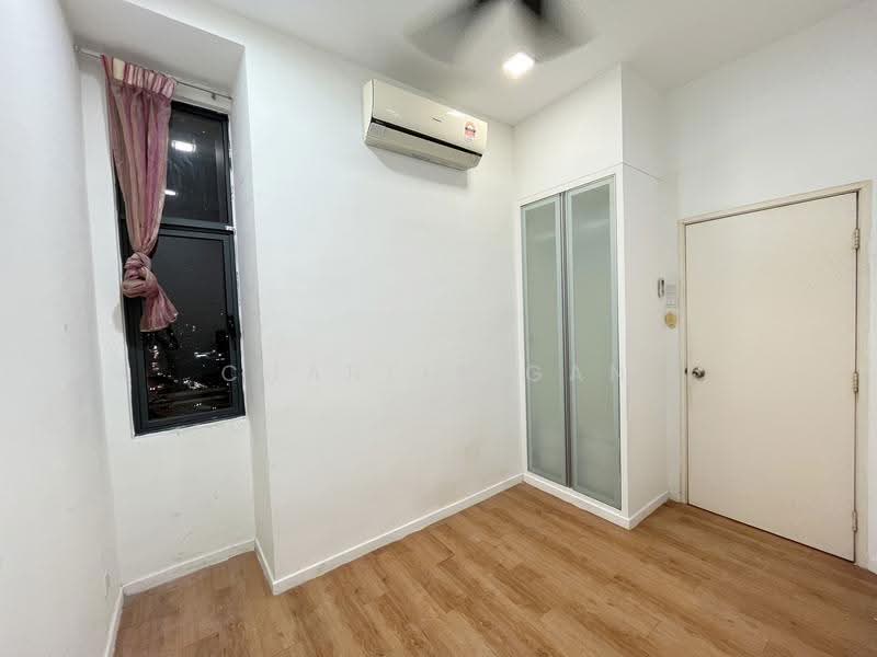 Kediaman Servis untuk Dijual di KU Suites - Charlie Gan - PropertyGuru.com.my