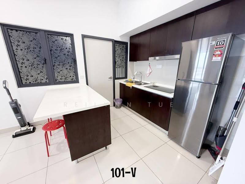 Kediaman Servis untuk Dijual di Setia City Residences - Reilynn Tue - PropertyGuru.com.my
