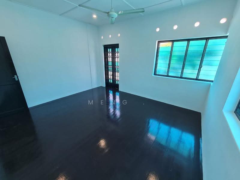 Rumah Berkembar untuk Dijual di Taman Goh Guan Ho (Ayer Itam) - Meng . - PropertyGuru.com.my