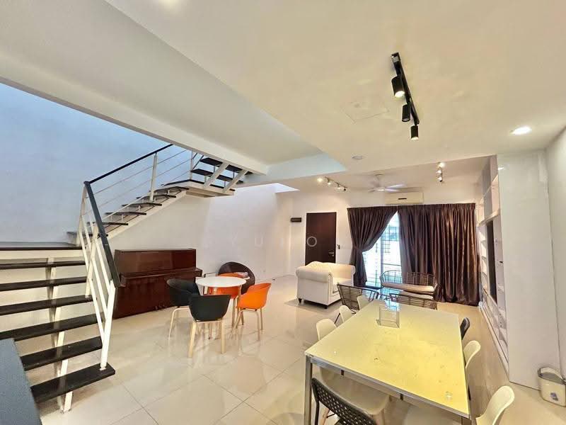 2-storey Terraced House for Sale in Seksyen 16 (Shah Alam) - Syukor Hartanah - Living Room - PropertyGuru.com.my