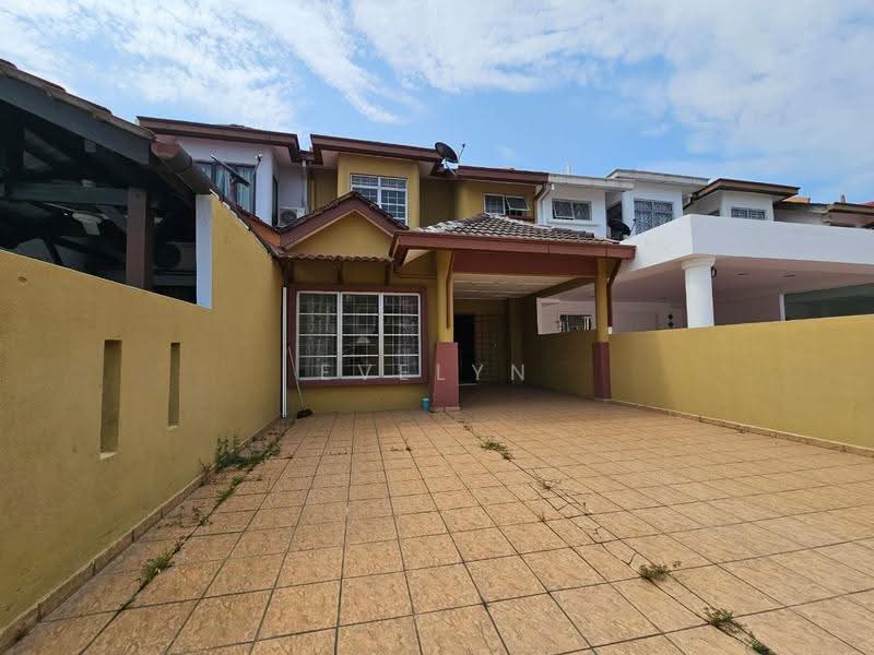 Rumah Teres 2-Tingkat untuk Disewa di Kota Kemuning (Shah Alam) - Evelyn Khoo - Car Porch - PropertyGuru.com.my