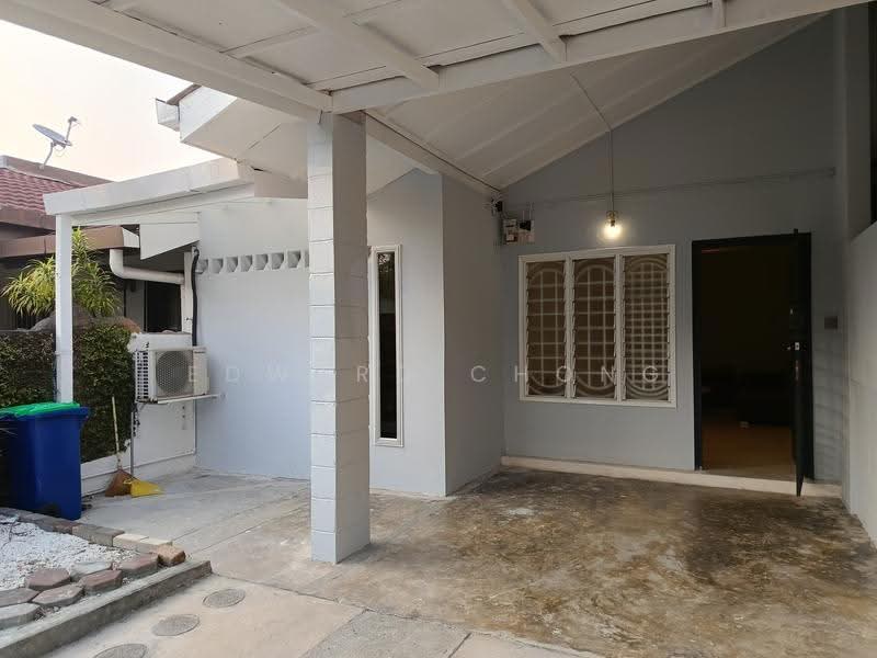 Rumah Teres 1.5-Tingkat untuk Disewa di Bandar Sunway (Sunway) - Edward Chong - Exterior - PropertyGuru.com.my