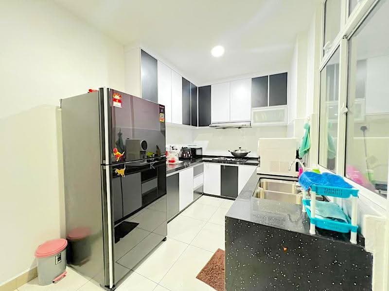 Condominium for Rent at Sierra East - Kenny Ooi - Kitchen - PropertyGuru.com.my