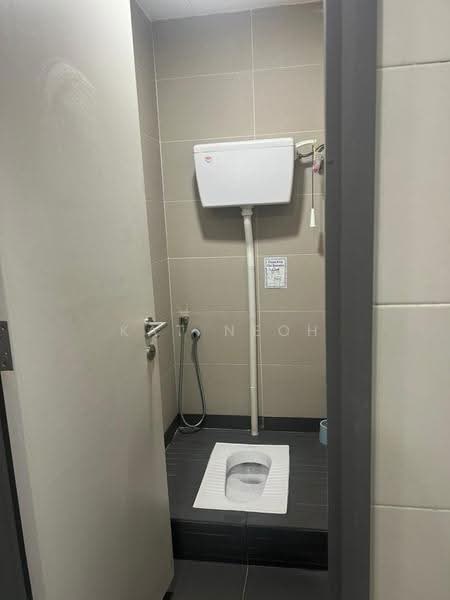 Shop / Office untuk Dijual di Jalan Klang Lama (Old Klang Road) (Kuala Lumpur) - KAT NEOH - Bathroom - PropertyGuru.com.my