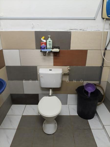 Rumah Teres 2-Tingkat untuk Dijual di Kepong (Selangor) - Eric Leong - Bathroom - PropertyGuru.com.my