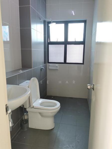 Townhouse for Sale in Shah Alam (Selangor) - Bee Har Chew - Bathroom - PropertyGuru.com.my