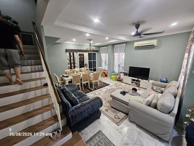 Rumah Kluster untuk Dijual di Rawang (Selangor) - Azean Wahab - Living Room - PropertyGuru.com.my