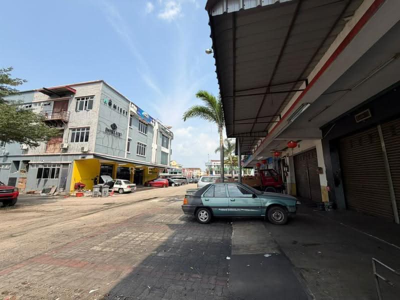 Kedai untuk Disewa di Taman Daya (Johor Bahru) - Reny Hee - Exterior - PropertyGuru.com.my