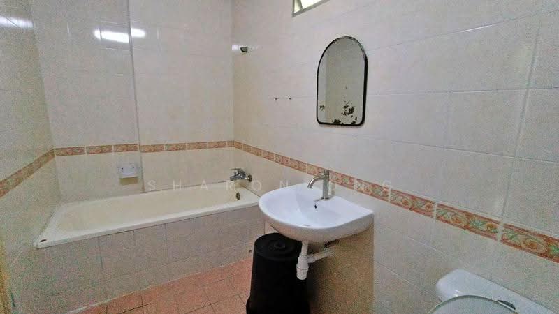 Condominium for Sale at Putra Place Condominium - Sharon Ong - Bathroom - PropertyGuru.com.my