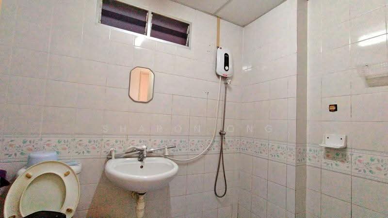 Condominium for Sale at Putra Place Condominium - Sharon Ong - Bathroom - PropertyGuru.com.my