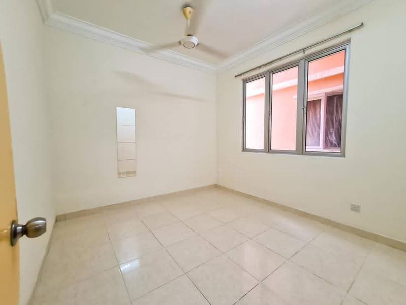 Condominium for Sale at Platinum Hill PV 6 - Brandon . - PropertyGuru.com.my