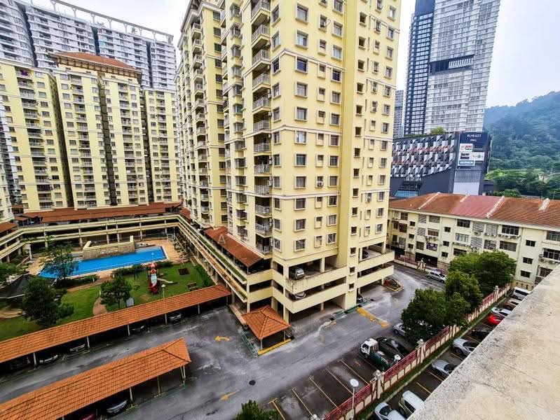 Condominium for Sale at Platinum Hill PV 6 - Brandon . - PropertyGuru.com.my