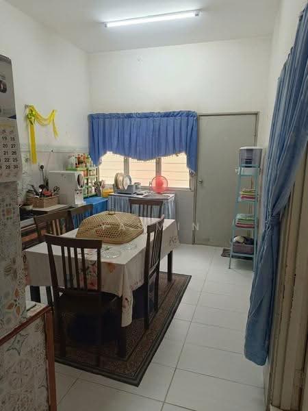 1-storey Terraced House for Sale in Kapar (Selangor) - Yasmin Sulaiman - Kitchen - PropertyGuru.com.my