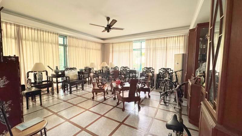 Bungalow House untuk Dijual di Taman Batu Bukit (Tanjung Tokong) - Anson Low - Living Room - PropertyGuru.com.my