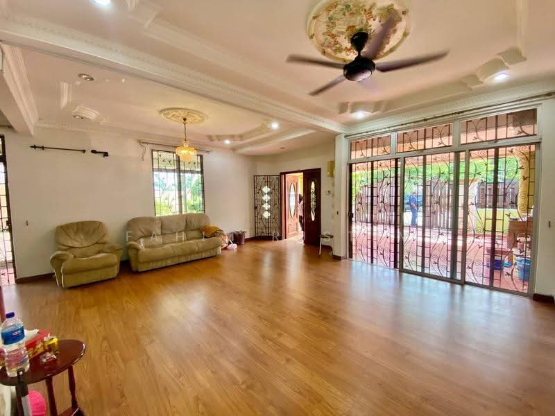Rumah Teres 2-Tingkat untuk Dijual di Ukay Bistari (Ulu Kelang) - Fahim Rustam - Living Room - PropertyGuru.com.my