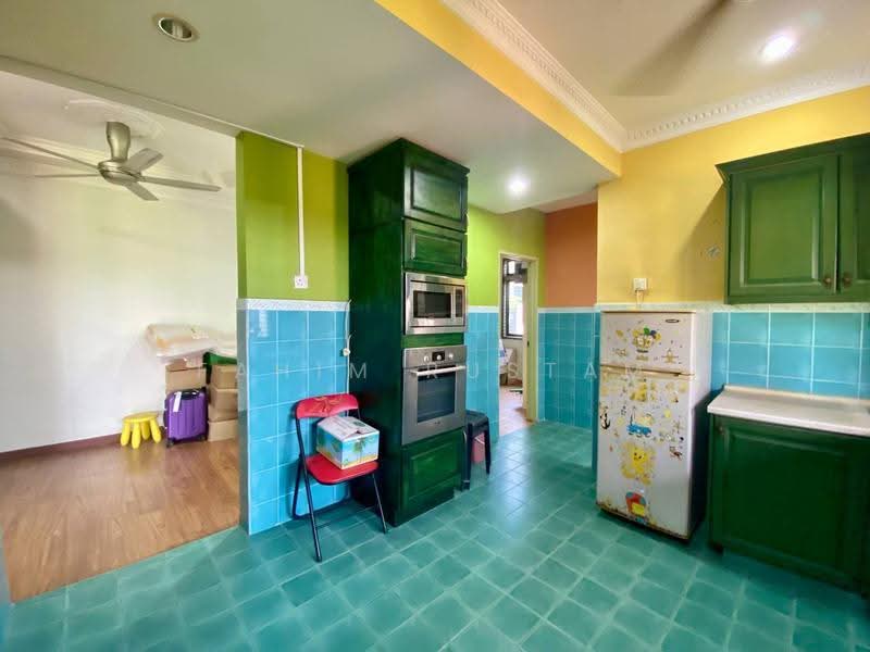 Rumah Teres 2-Tingkat untuk Dijual di Ukay Bistari (Ulu Kelang) - Fahim Rustam - Kitchen - PropertyGuru.com.my