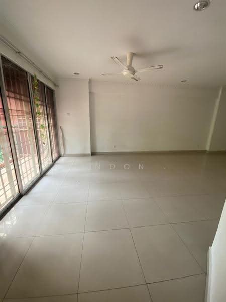 Kondominium untuk Dijual di Villa Wangsamas - Brandon . - PropertyGuru.com.my