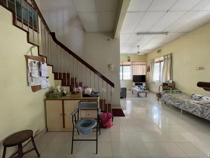 2-storey Terraced House for Sale in Gelugor (Penang) - Stephanie Lim - Living Room - PropertyGuru.com.my