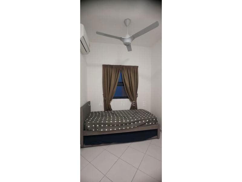 Kediaman Servis untuk Disewa di Residensi Emas - Jaynee Chin - Bedroom - PropertyGuru.com.my