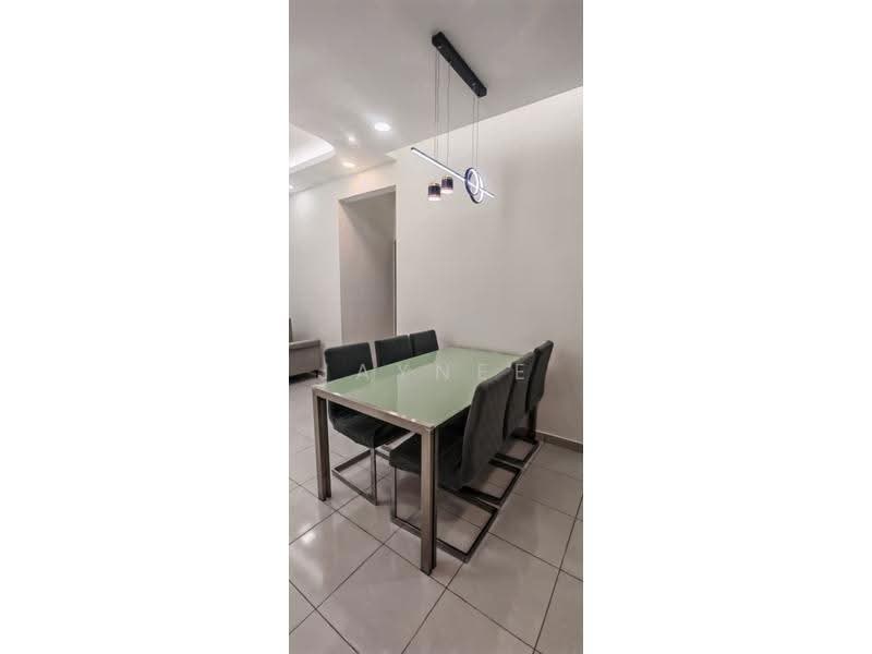 Kediaman Servis untuk Disewa di Residensi Emas - Jaynee Chin - Dining Room - PropertyGuru.com.my