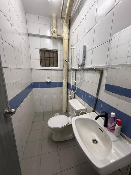 Apartment for Sale at Sri Kenari Apartment - Paggie Tee - Bathroom - PropertyGuru.com.my