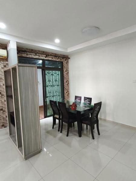 Cluster House for Rent in Austin (Johor Bahru) - Alfred Yap - Dining Room - PropertyGuru.com.my