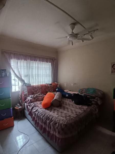 Pangsapuri untuk Dijual di Bayu Puteri 2 - YY Tey - Bedroom - PropertyGuru.com.my
