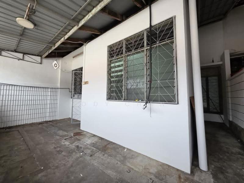 Rumah Teres 1-Tingkat untuk Dijual di Taman Johor Jaya (Johor Bahru) - Eddy Chan - Exterior - PropertyGuru.com.my