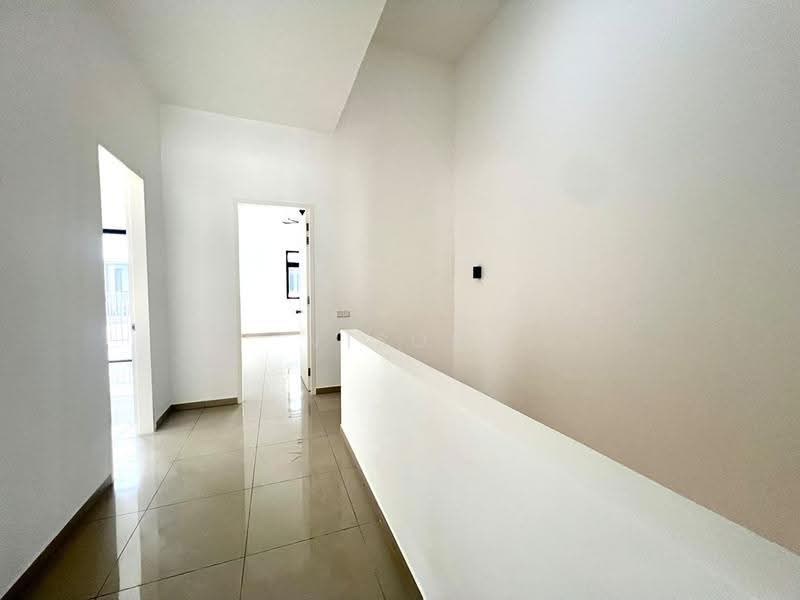Rumah Kluster untuk Disewa di Taman Ekoflora (Johor Bahru) - Vison Foo - Corridor - PropertyGuru.com.my