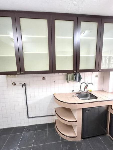 Pangsapuri untuk Disewa di Dahlia Apartment - Stephen Lim - Kitchen - PropertyGuru.com.my